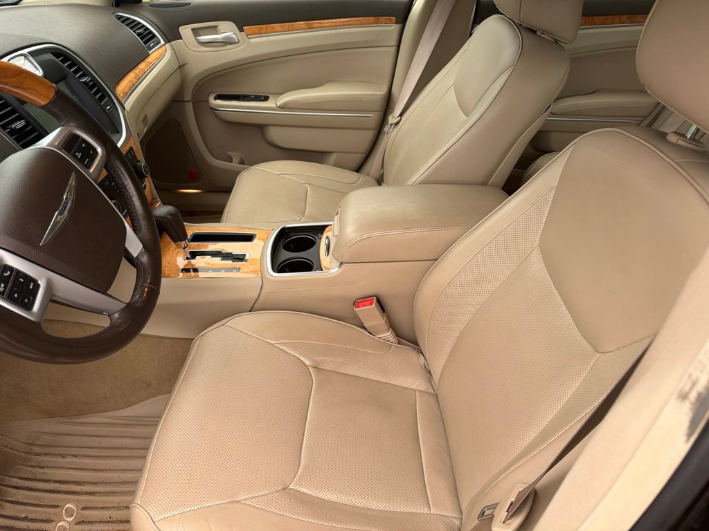 Used 2014 Chrysler 300 C w/ Beats Audio Group AWD/4WD image 8