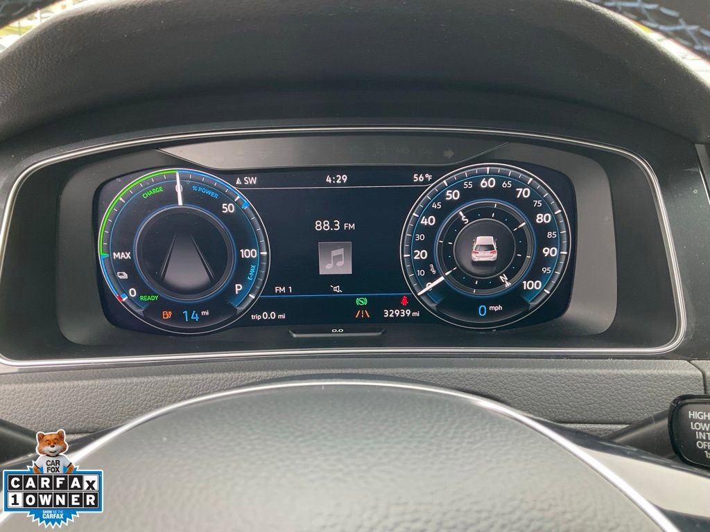 Used 2019 Volkswagen e-Golf SEL Premium FWD image 39