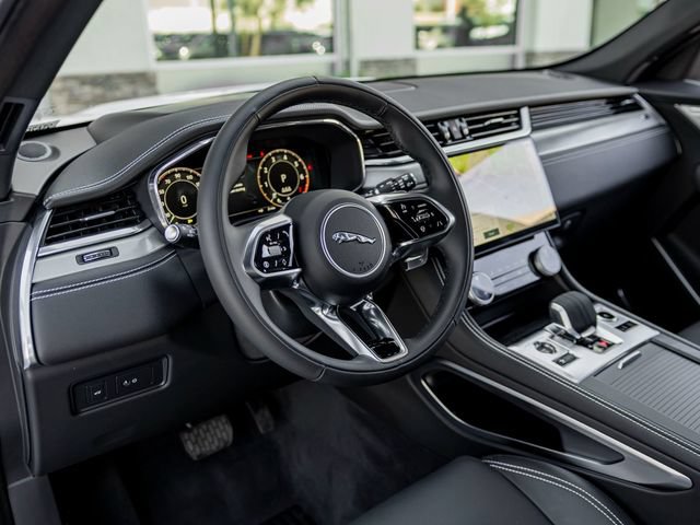 New 2026 Jaguar F-PACE R-Dynamic S AWD/4WD image 16