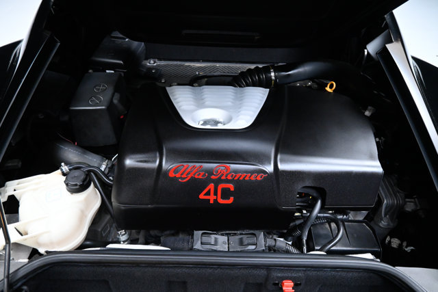 Used 2016 Alfa Romeo 4C Spider RWD image 44