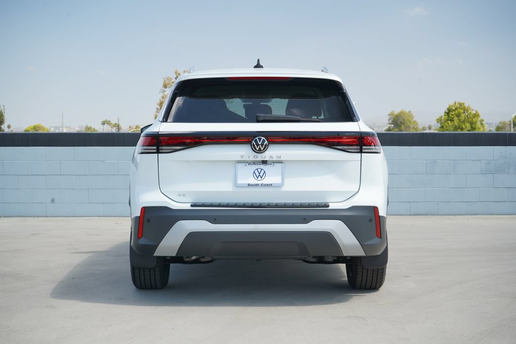 New 2026 Volkswagen Tiguan SE FWD image 7