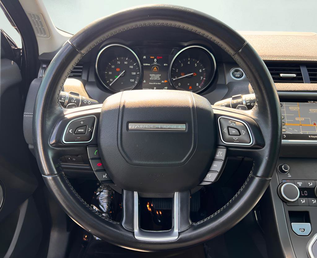 Used 2019 Land Rover Range Rover Evoque SE AWD/4WD image 38