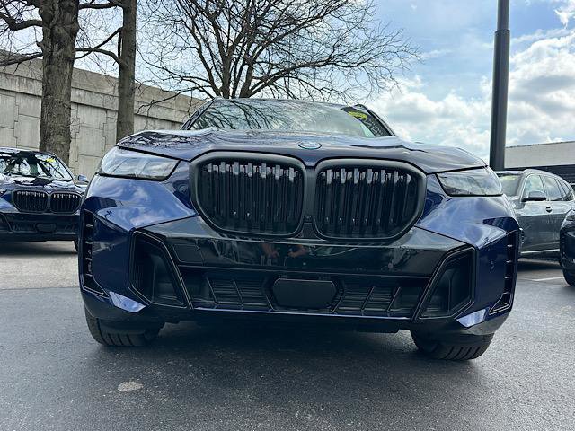 New 2026 BMW X5 xDrive50e AWD/4WD image 2