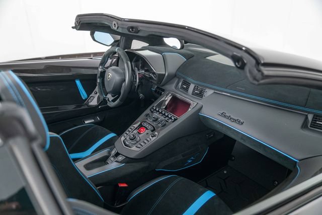 Used 2017 Lamborghini Aventador LP 750-4 Superveloce AWD/4WD image 25