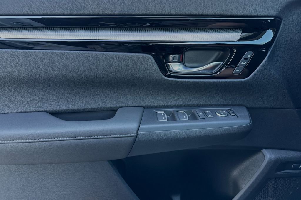 New 2025 Honda CR-V FWD e:FCEV image 10