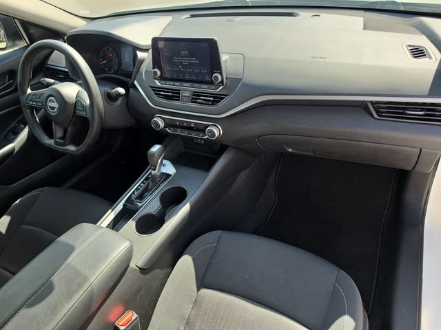 Certified 2025 Nissan Altima 2.5 S FWD image 11
