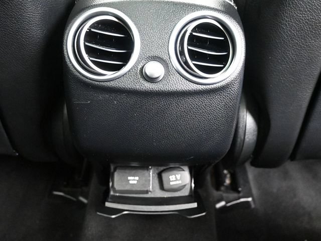 Used 2018 Mercedes-Benz GLC 350e 4MATIC image 16