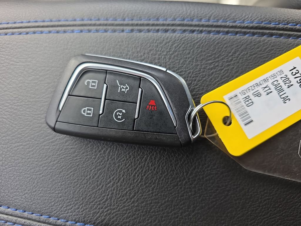 Used 2024 Cadillac XT4 Sport image 29