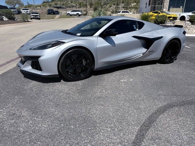 New 2026 Chevrolet Corvette E-Ray image 3
