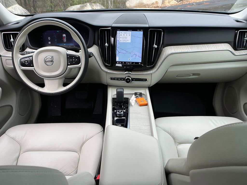 Used 2023 Volvo XC60 B5 Plus w/ Climate Package image 13