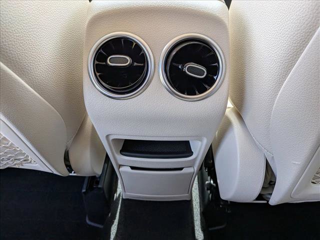 Used 2022 Mercedes-Benz GLA 250 4MATIC w/ Premium Package Lite image 16