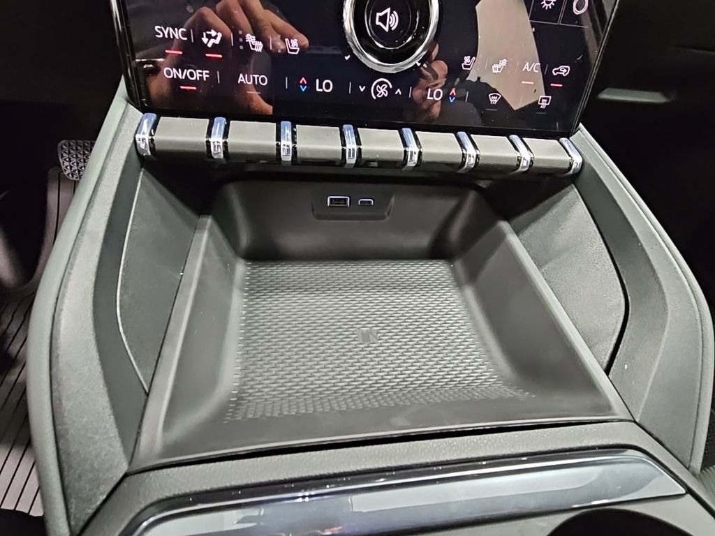 New 2026 GMC Terrain AT4 w/ Convenience Package III image 19