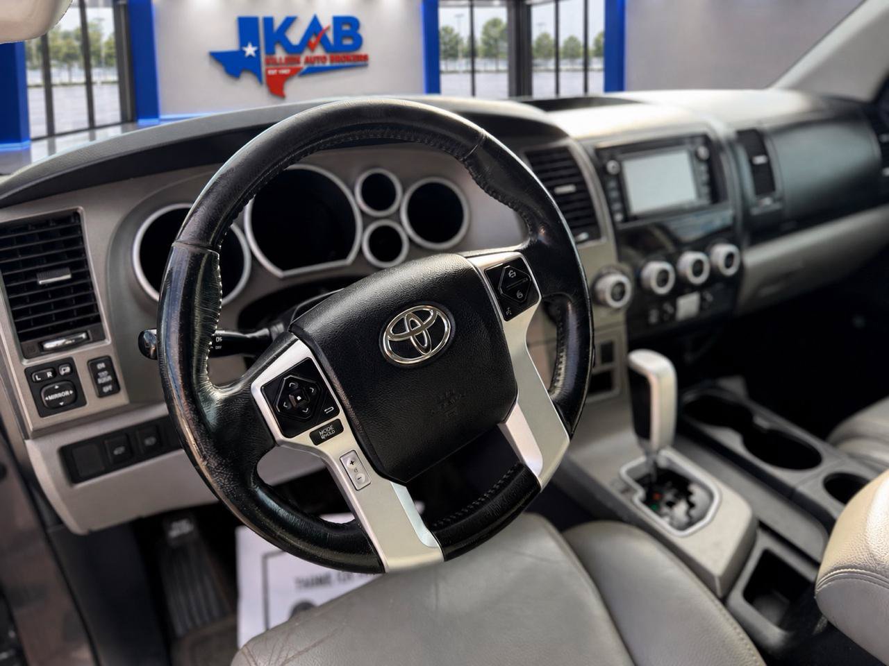 Used 2015 Toyota Sequoia Limited RWD image 12