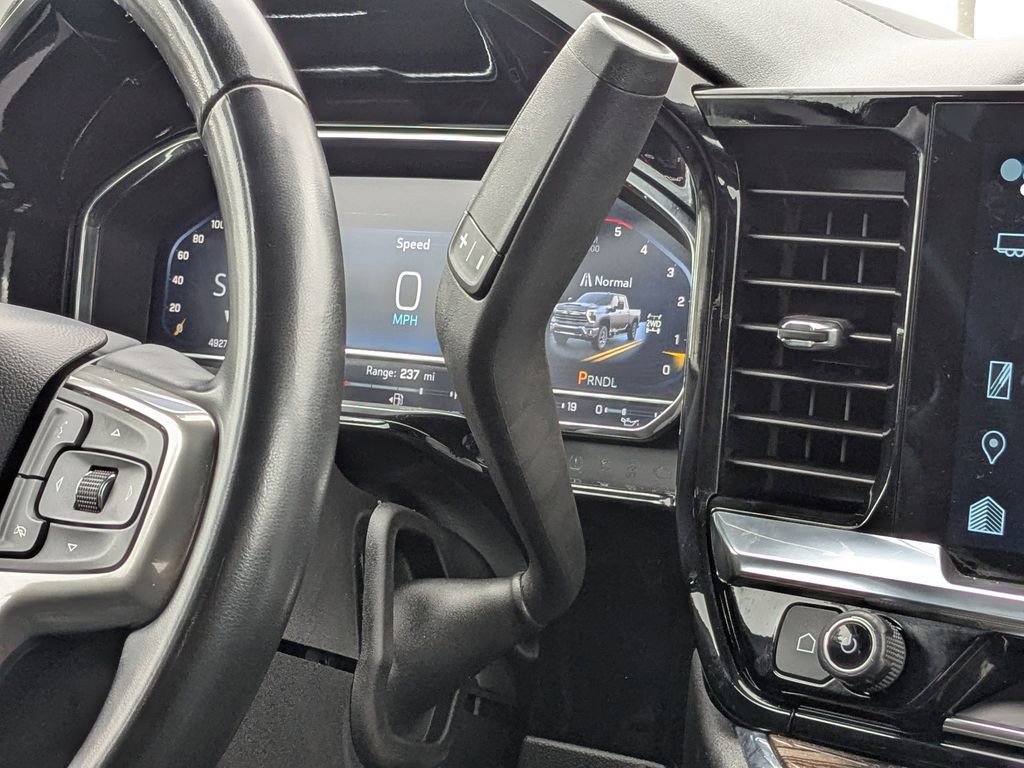 Used 2024 Chevrolet Silverado 3500 LT image 19