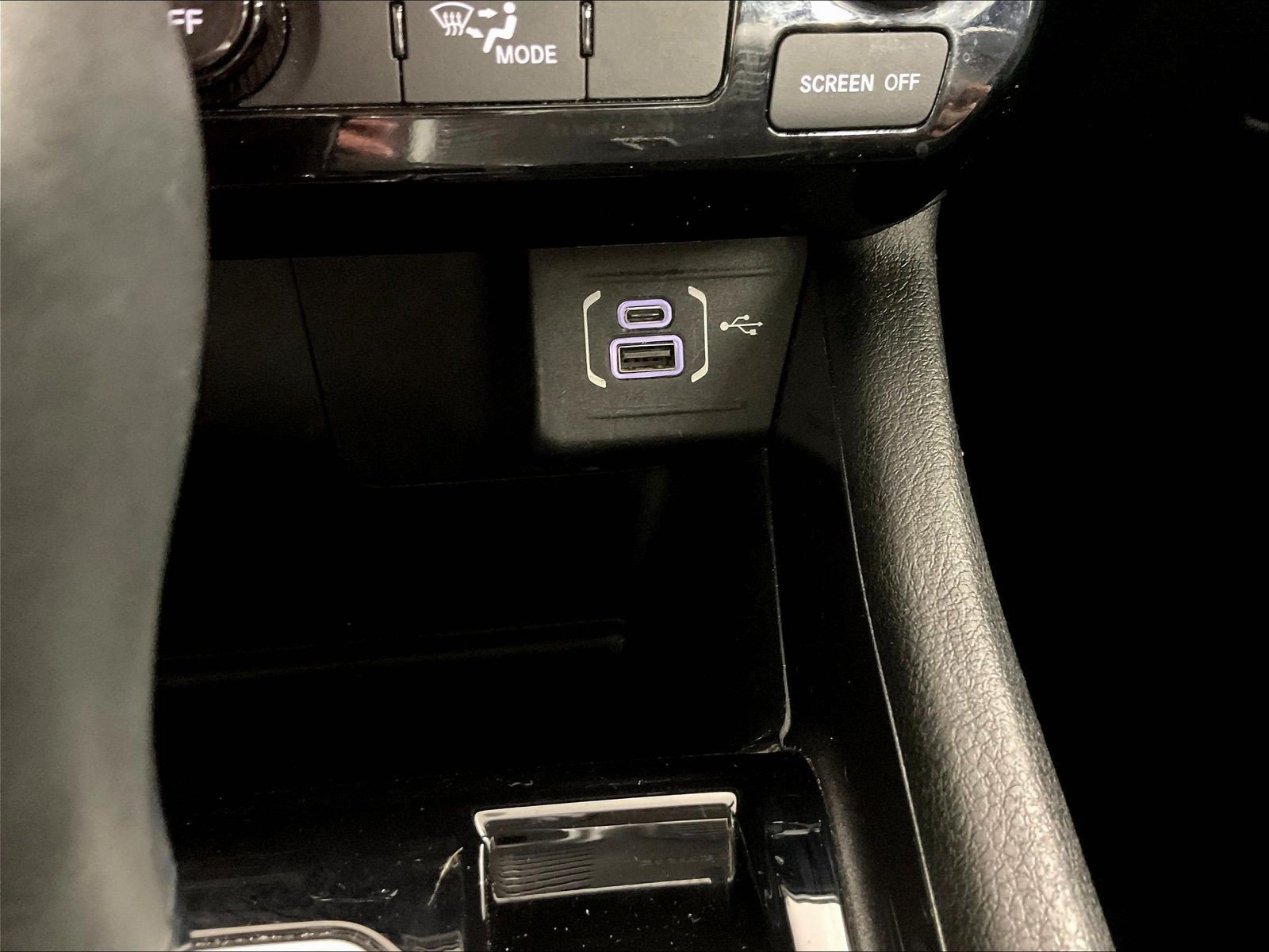 Used 2022 Jeep Compass Latitude FWD image 17
