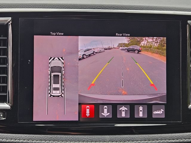 Used 2022 Chrysler Pacifica Limited w/ S Appearance Package FWD image 22