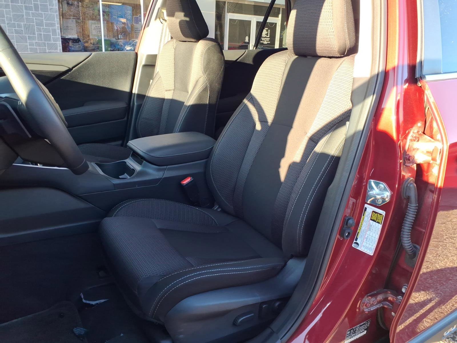 Certified 2025 Subaru Outback Premium image 6