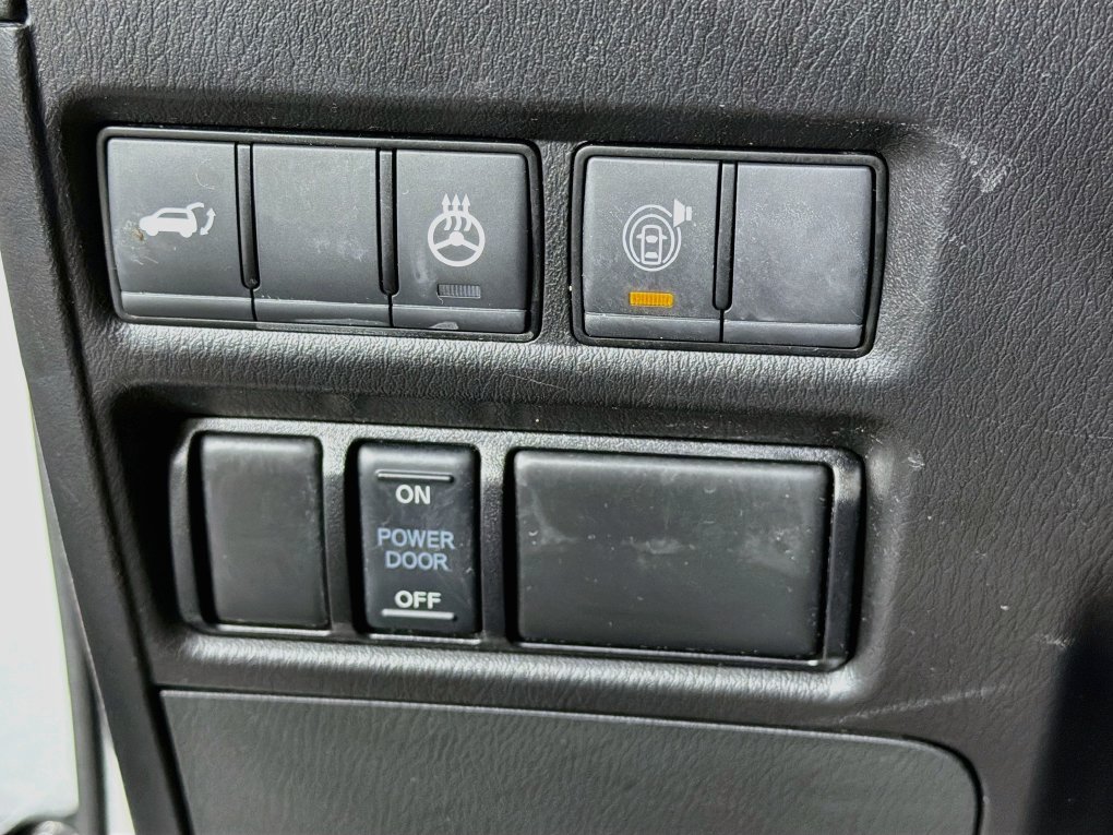 Used 2024 Nissan Armada SL w/ Captain's Chairs Package RWD image 15