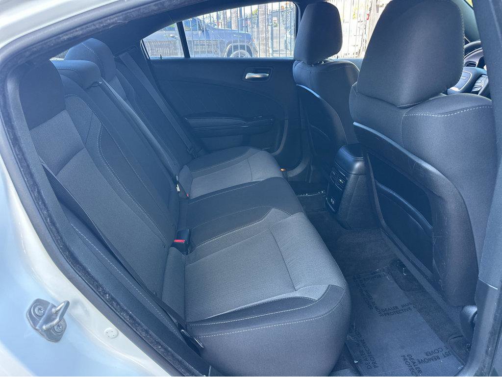 Used 2016 Dodge Charger SXT w/ Blacktop Package image 10