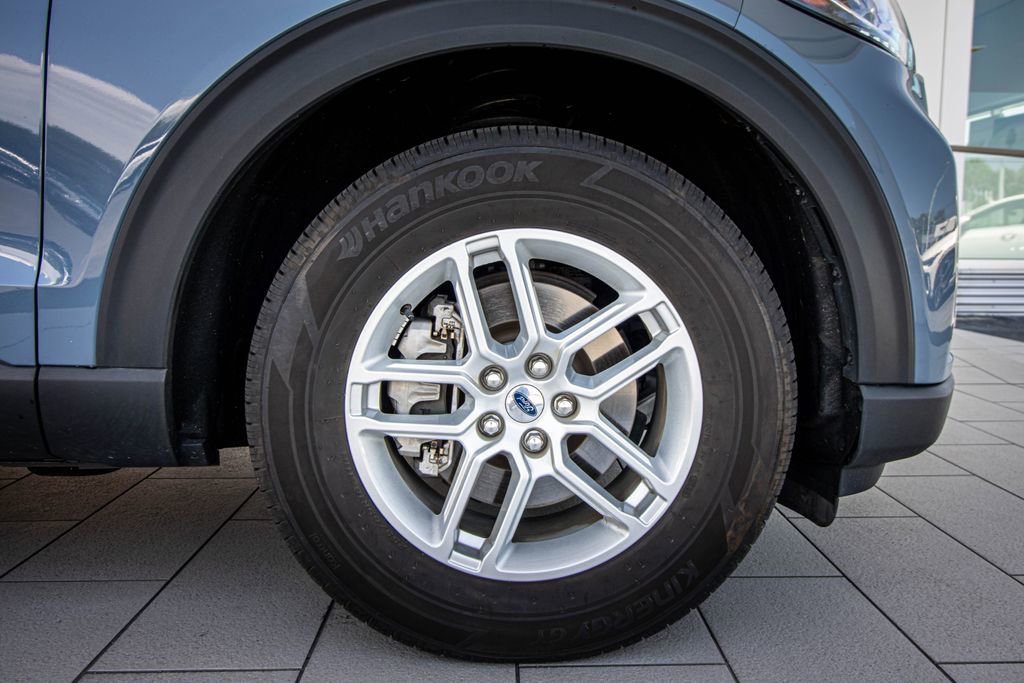 Used 2025 Ford Explorer Active w/ Active Comfort Package RWD image 4