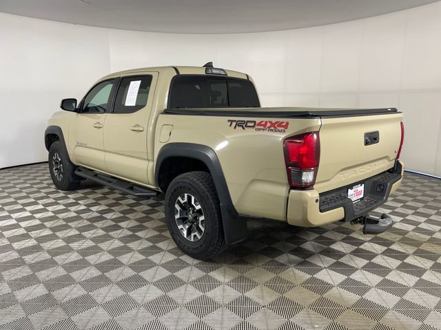 Used 2019 Toyota Tacoma TRD Off-Road AWD/4WD image 15
