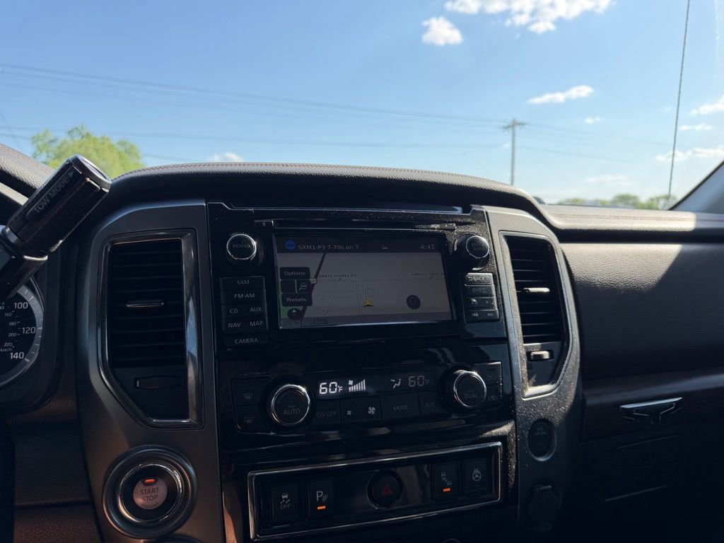 Used 2017 Nissan Titan Platinum Reserve AWD/4WD image 23