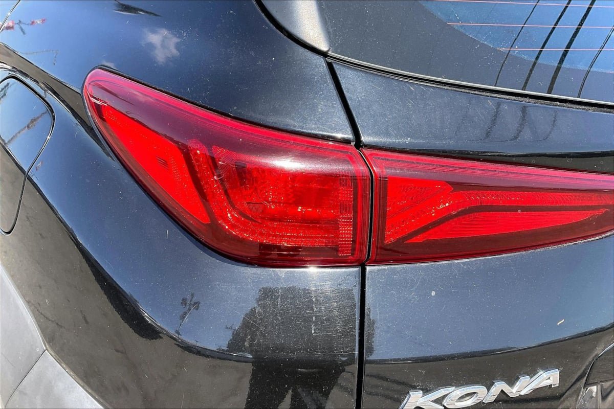 Used 2020 Hyundai Kona SE FWD image 30