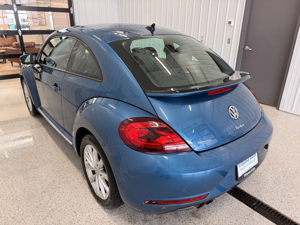 Used 2018 Volkswagen Beetle S image 5