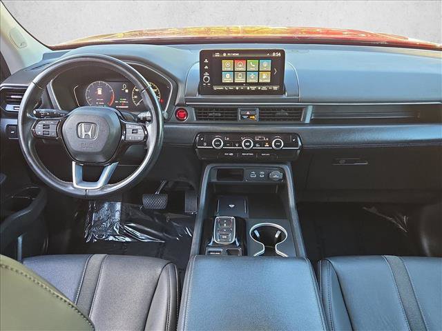 Used 2024 Honda Pilot Touring image 18