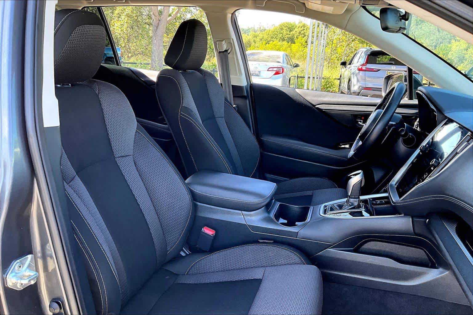 Used 2023 Subaru Outback Premium image 8