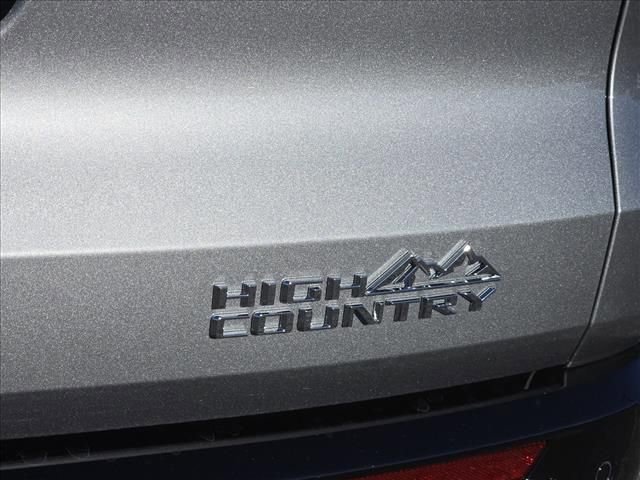 New 2026 Chevrolet Traverse High Country image 18