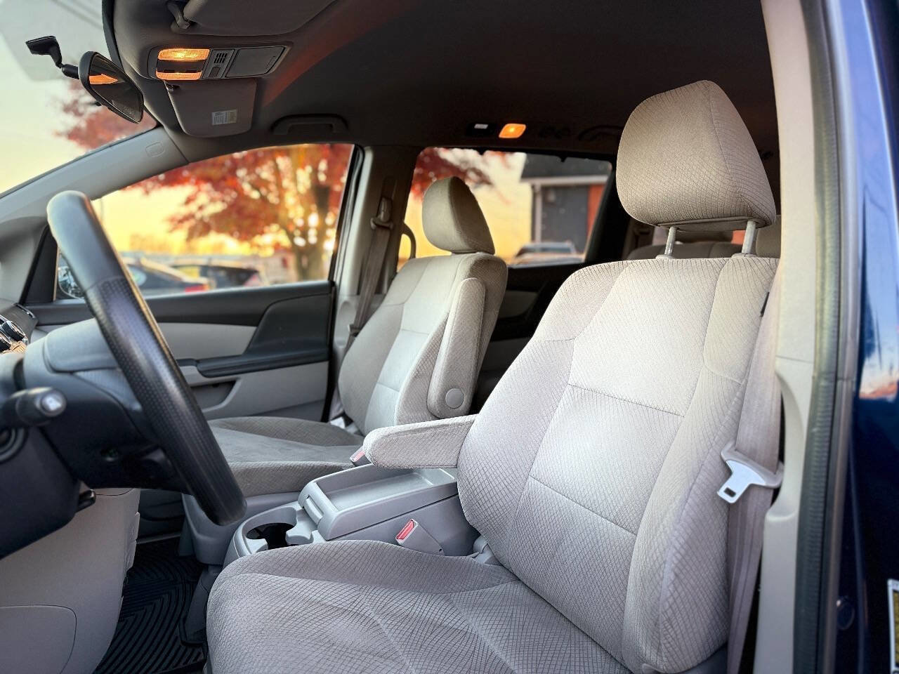 Used 2015 Honda Odyssey EX image 12