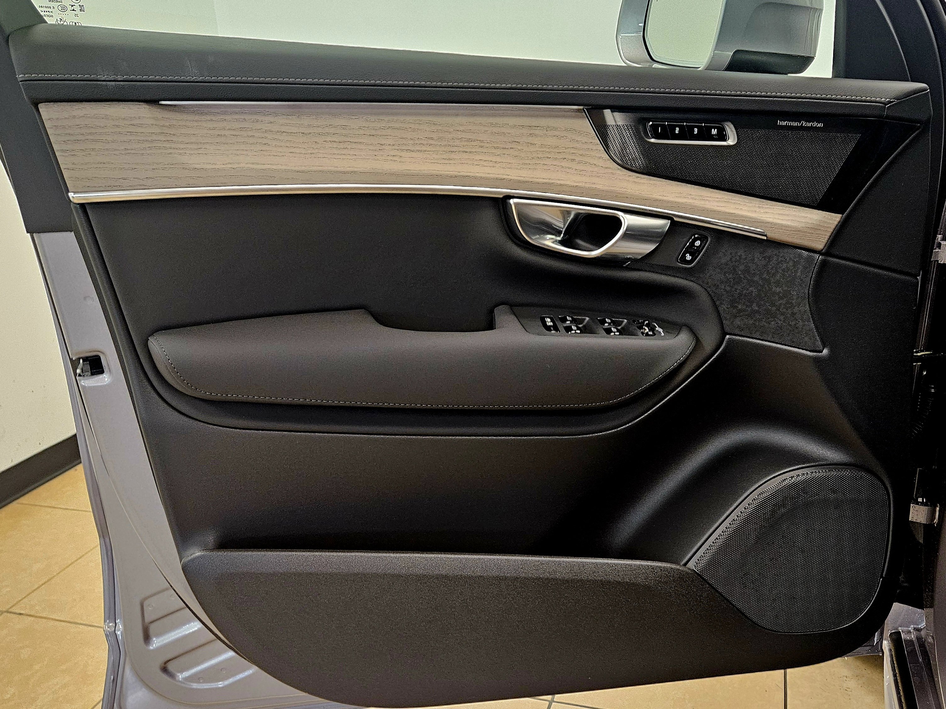 New 2026 Volvo XC90 B5 Plus image 13