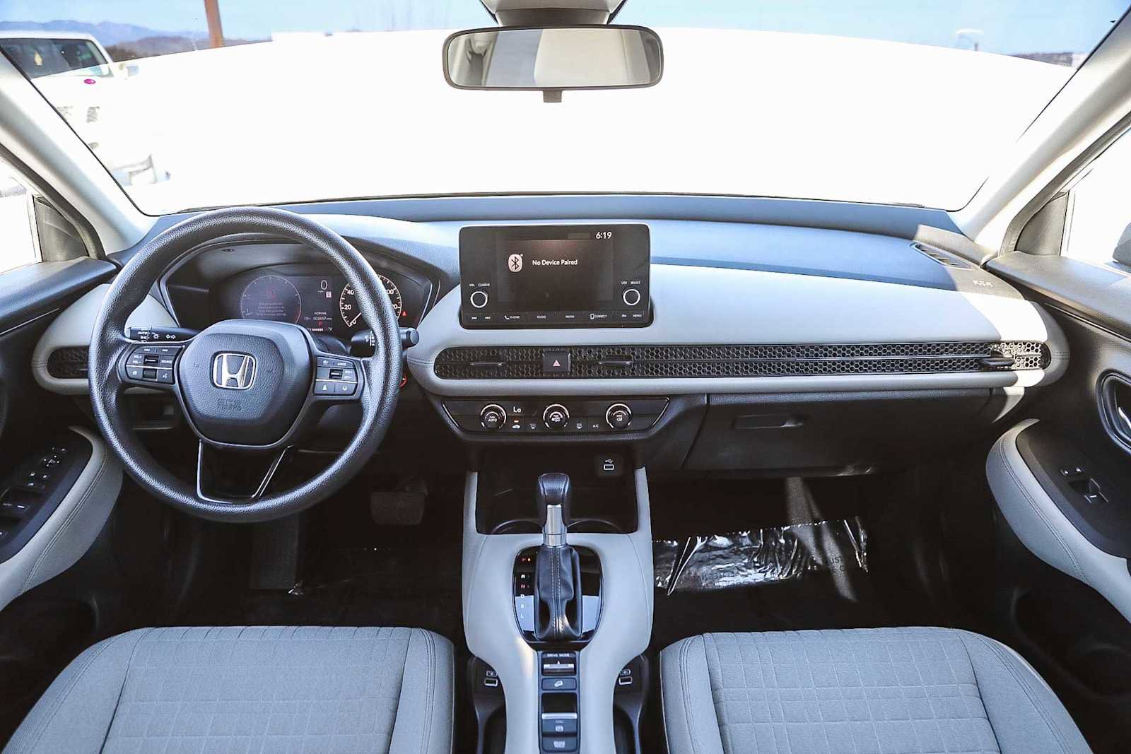 Used 2023 Honda HR-V LX image 12