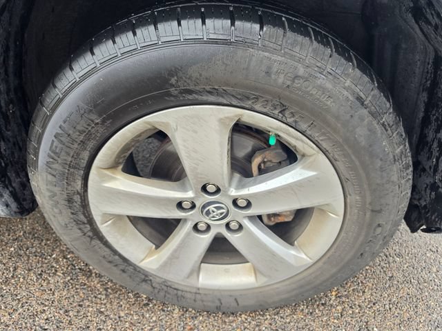 Used 2015 Toyota RAV4 XLE AWD/4WD image 11