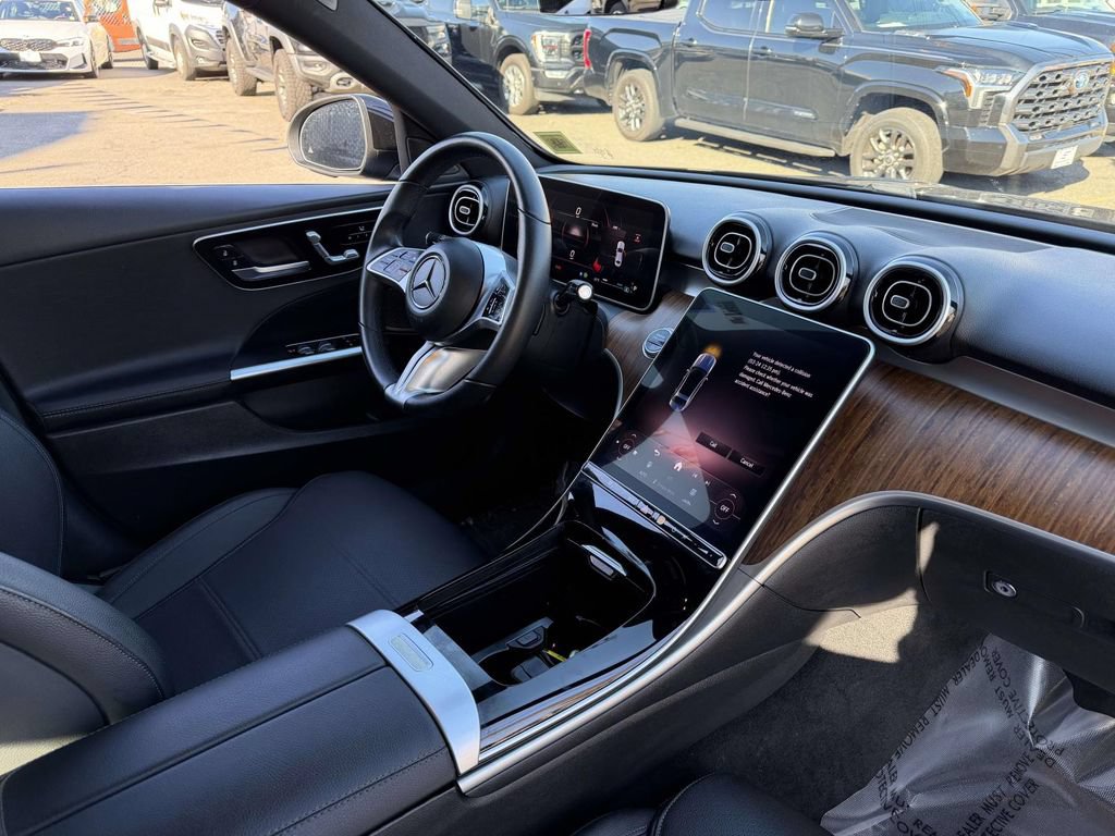 Used 2025 Mercedes-Benz C 300 4MATIC Sedan image 13