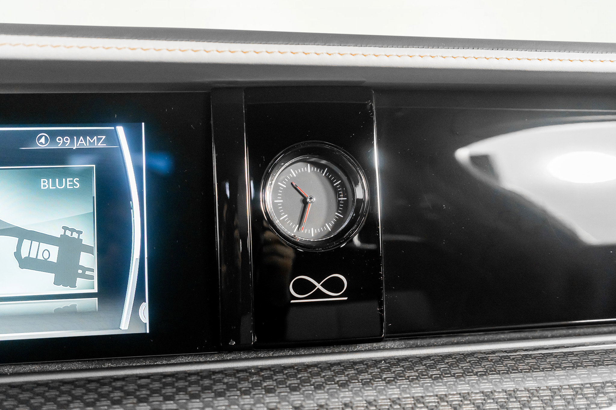 Used 2024 Rolls-Royce Ghost Black Badge w/ Black Badge Ghost Package image 40