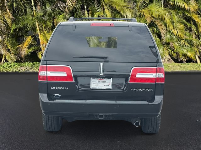 Used 2014 Lincoln Navigator 4WD image 6