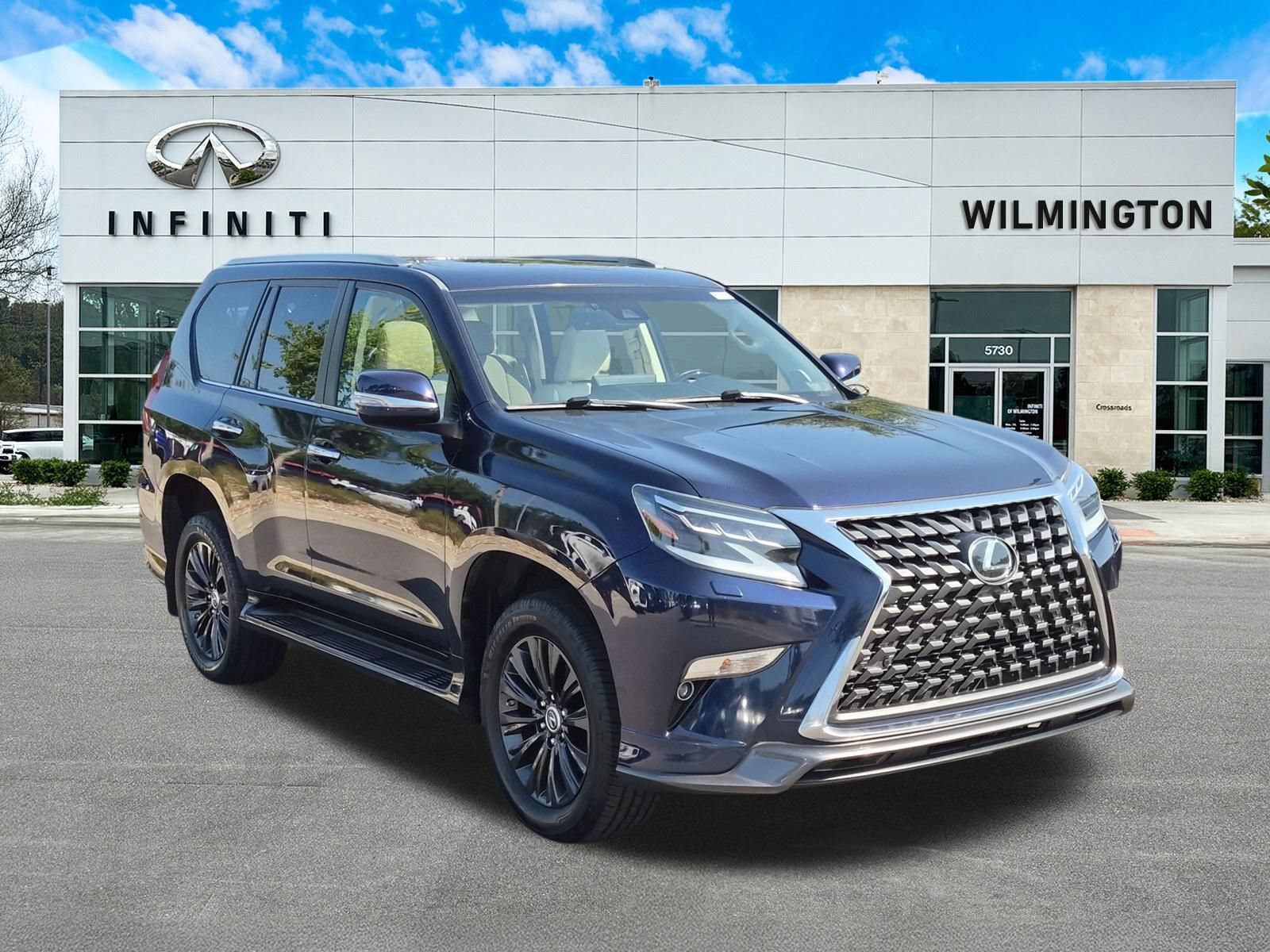 Used 2022 Lexus GX 460 Premium w/ Accessory Package AWD/4WD image 1