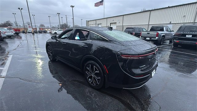 Used 2024 Toyota Crown Limited image 10