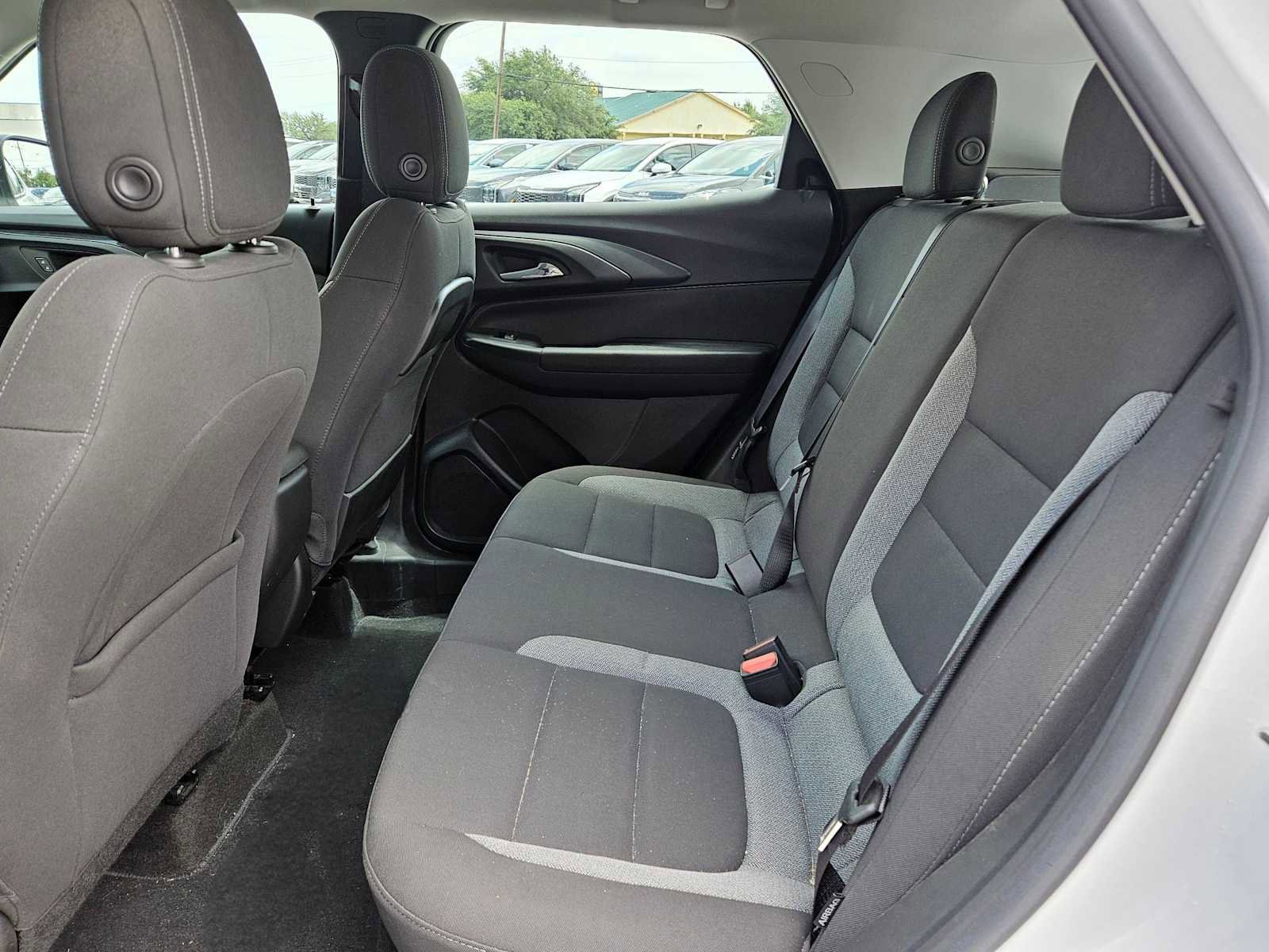 Used 2023 Chevrolet TrailBlazer LS FWD image 13