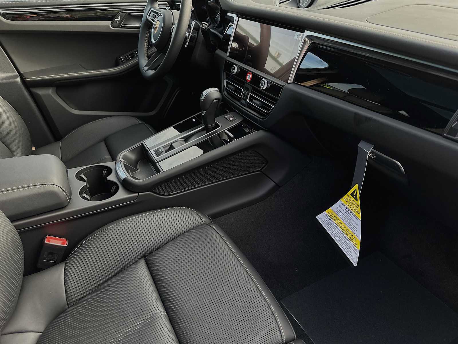 Used 2024 Porsche Macan S image 17