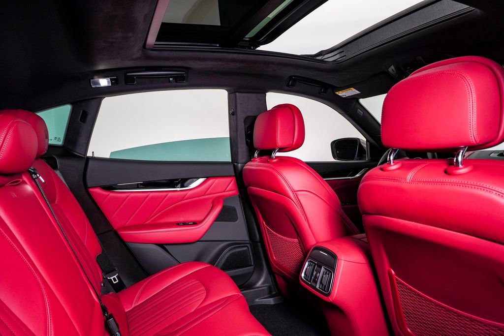 Certified 2022 Maserati Levante Modena image 16