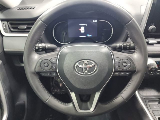 Used 2024 Toyota RAV4 XLE Premium image 27