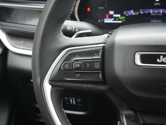 Used 2023 Jeep Grand Cherokee 4WD 4xe w/ Luxury Tech Group II image 19
