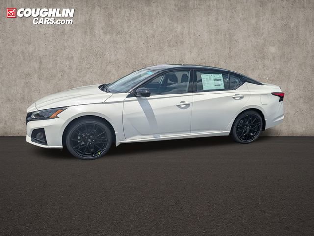 New 2026 Nissan Altima 2.5 SR w/ SR Midnight Edition Package FWD image 5