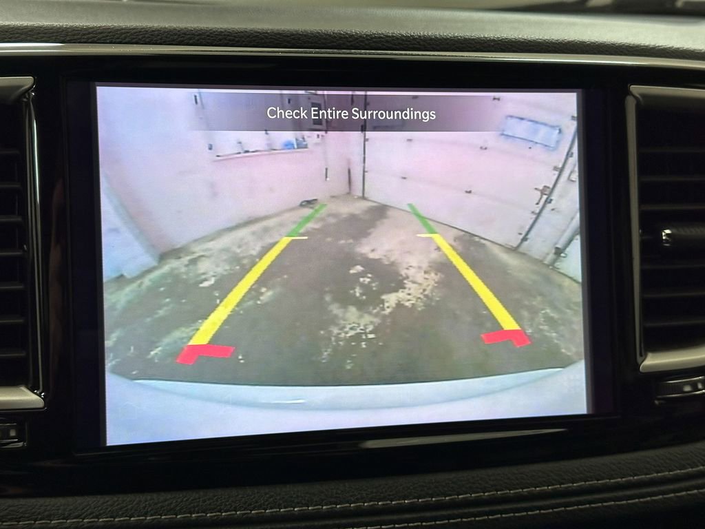 Certified 2022 Chrysler Pacifica Touring-L w/ S Appearance Package image 52