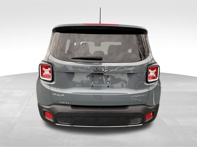 Used 2017 Jeep Renegade Limited AWD/4WD image 6