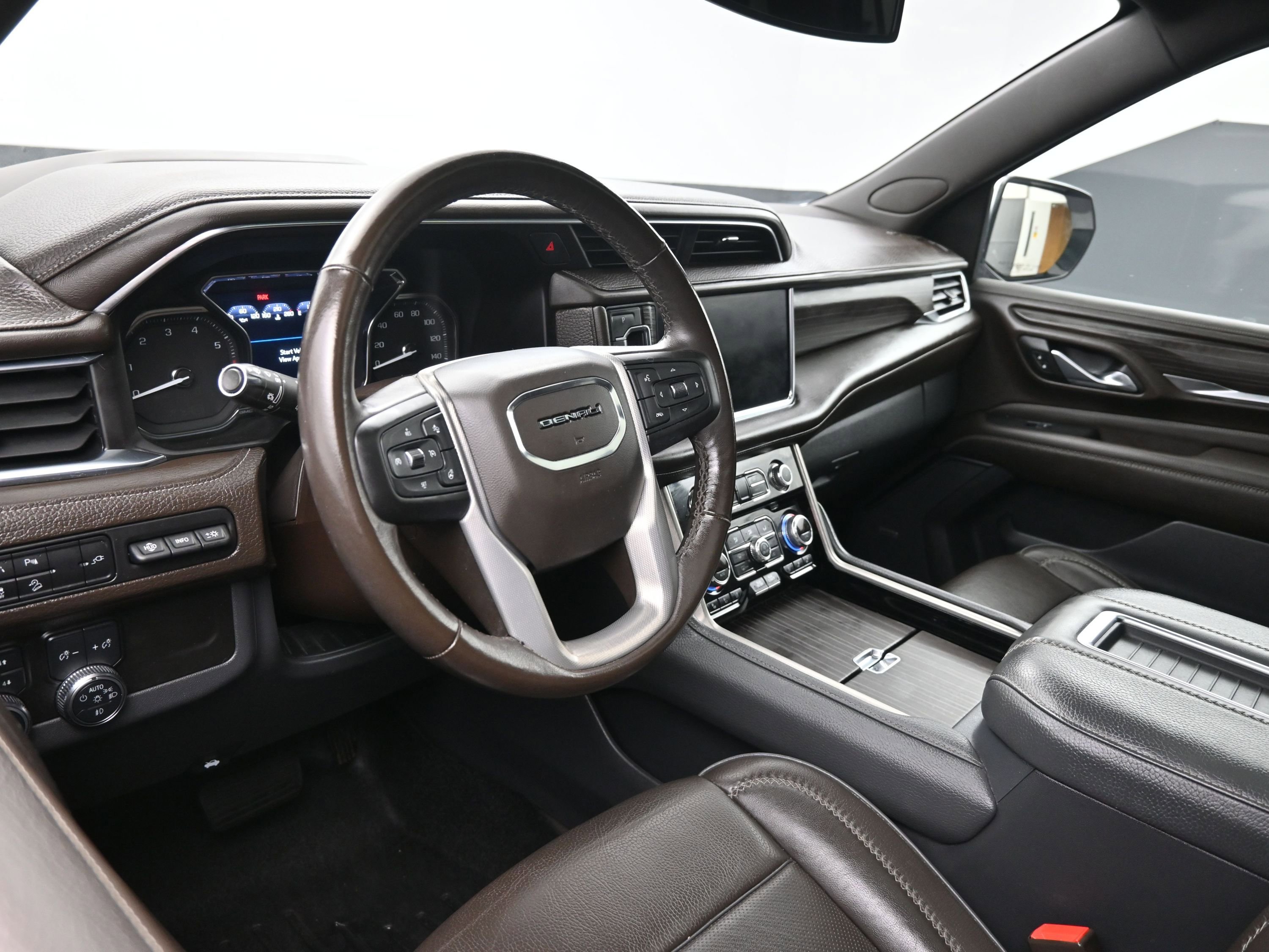 Used 2021 GMC Yukon Denali image 17