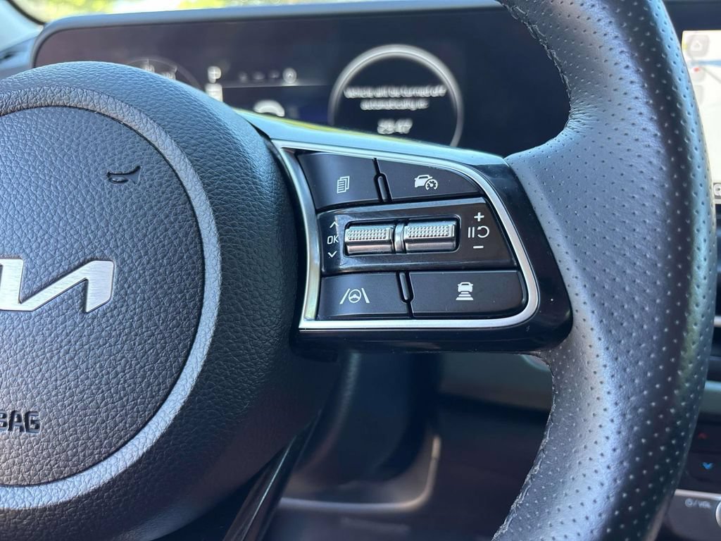 Certified 2024 Kia Seltos SX w/ SX Sunroof Package AWD/4WD image 21